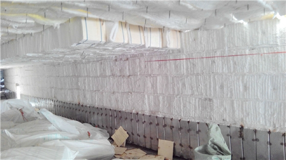 移動(dòng)式隧道窯高溫區陶瓷纖維保溫-火龍耐材提供 移動(dòng)式隧道窯高溫區陶瓷纖維保溫-火龍耐材提供