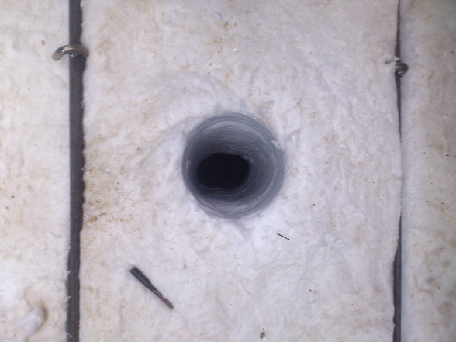 投煤孔現場(chǎng)挖制-火龍耐材提供 投煤孔現場(chǎng)挖制-火龍耐材提供