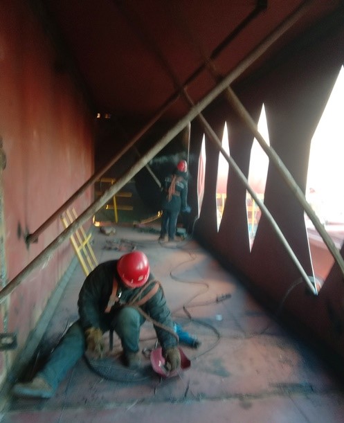 潞新鋼鐵脫硝煙道內襯工程